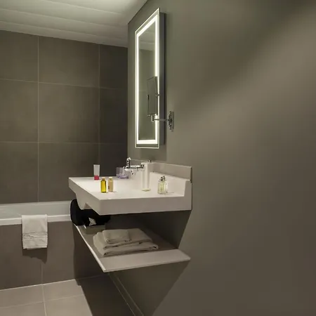 Hotel Novotel Centre 4*