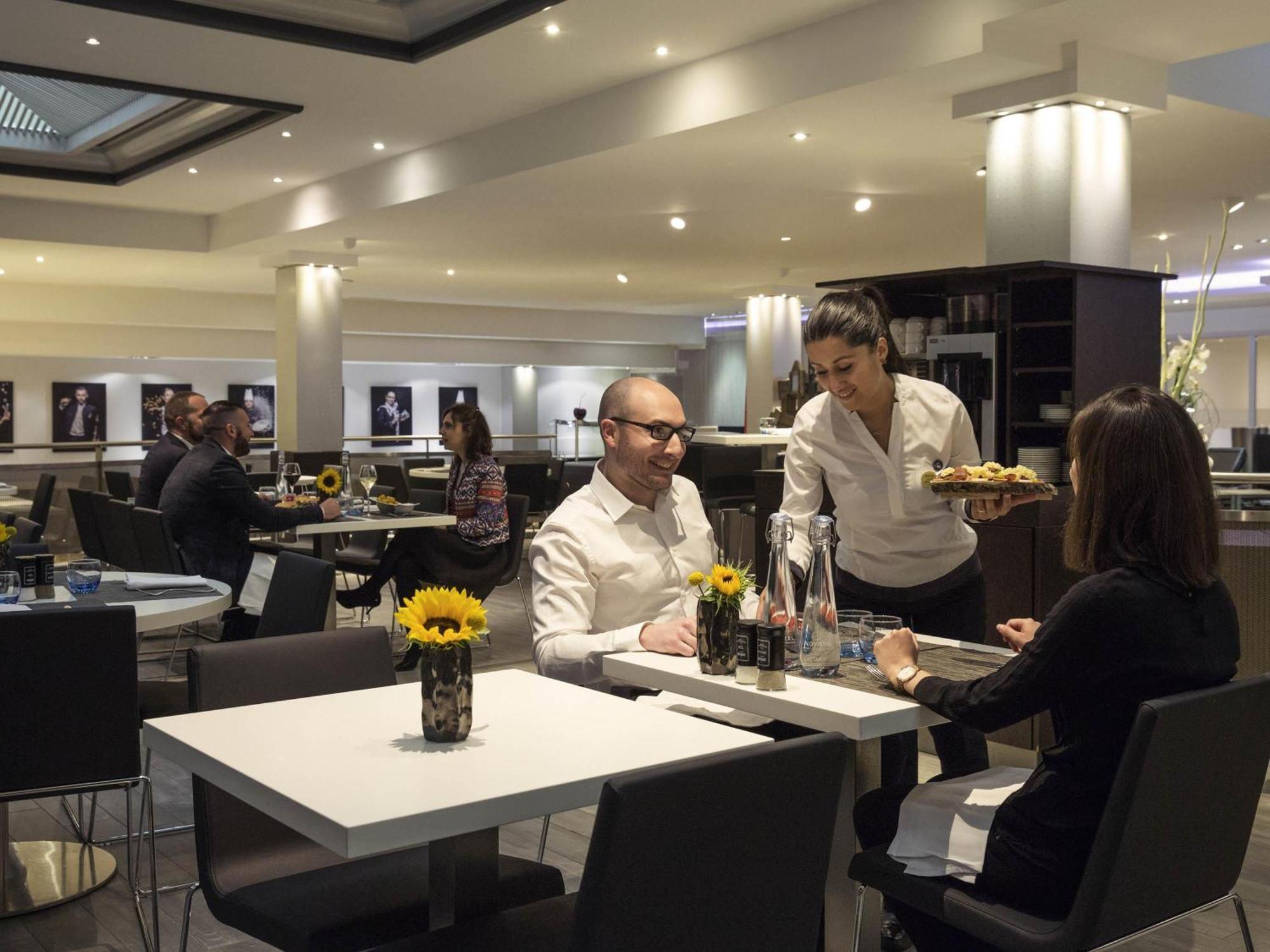 Novotel Centre Hotel