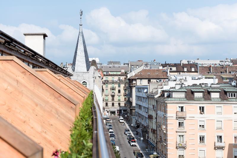 Novotel Centre Hotel 4*