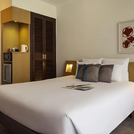 Novotel Centre Hotel